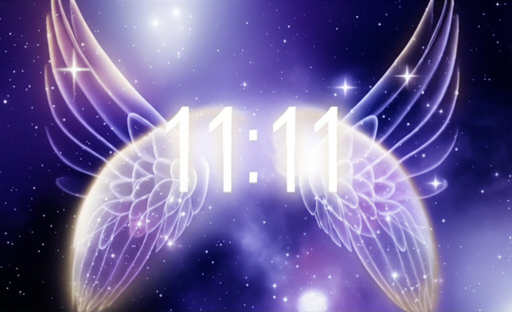 Светящиеся цифры 11:11 на фоне космического неба — символ, который объясняет ангельская нумерология
